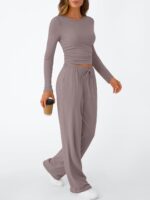 Trendy Queen Women's 2 Piece Matching Lounge Set Long Sleeve Slightly Crop Top Wide Leg Pants Casual Sweatsuit - Image 4