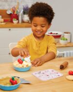 Little Tikes Creative Chefs Pie Kit with Make-It Mix Play Sand, 22 Accessories, Ages 3+ - Image 5