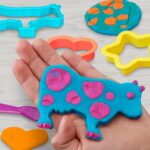 Play-Doh Fun Tub Set, 19 Accessories & Reusable Storage Container, Preschool Toys, Kids Arts & Crafts, Christmas Stocking Stuffer Gifts, Ages 3+ (Amazon Exclusive) - Image 3