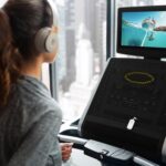 Twelve South AirFly SE | Bluetooth Wireless Audio Transmitter Adapter for AirPods/Headphones, 20+ Hr Battery, Works with 3.5mm aux Jacks on Airplanes, TVs, Gym Equipment, and Travel - Image 3