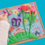 Play-Doh Flower Shop Playset, 27 Garden Toy Accessories, Kids Arts & Crafts, 3+ (Amazon Exclusive) - Image 7
