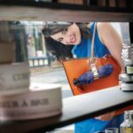 Go Travel Carry Clip, Carabiner Clip for Carrying Jackets, Umbrellas, and Shopping Bags, Easy Attachment to Luggage Bags, Travel Essentials, Beige - Image 7