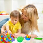 119Pcs Kid Tweezers fine Motor Skills Set,Helping Hands fine Motor Tool Set，Includes 100 Pcs Pompoms,12 Cups,4 Tweezers,2 Clips,1 Storage Box for Counting Sorting Training - Image 5