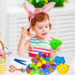 119Pcs Kid Tweezers fine Motor Skills Set,Helping Hands fine Motor Tool Set，Includes 100 Pcs Pompoms,12 Cups,4 Tweezers,2 Clips,1 Storage Box for Counting Sorting Training - Image 6