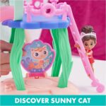Gabby's Dollhouse, Purr-ific Pool Playset with Gabby and Mercat Figures, Color-Changing Mermaid Tails and Pool Accessories Kids Toys for Ages 3 and Up - Image 7